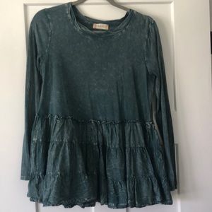 2 Altard state tops size Medium.